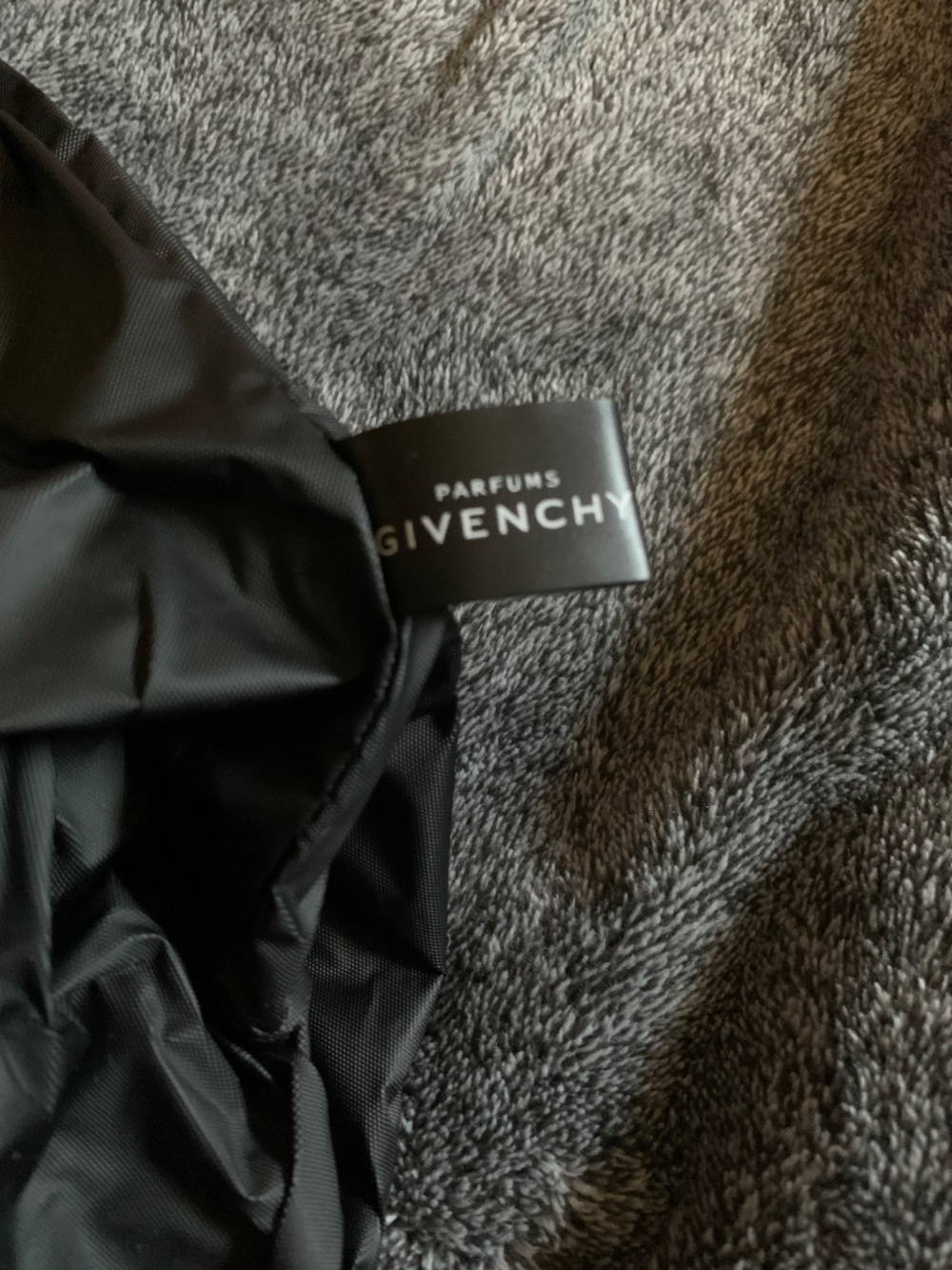 GIVENCHY Black Logo Monogrammed Interior Vintage Tote Bag - Picture 7 of 7